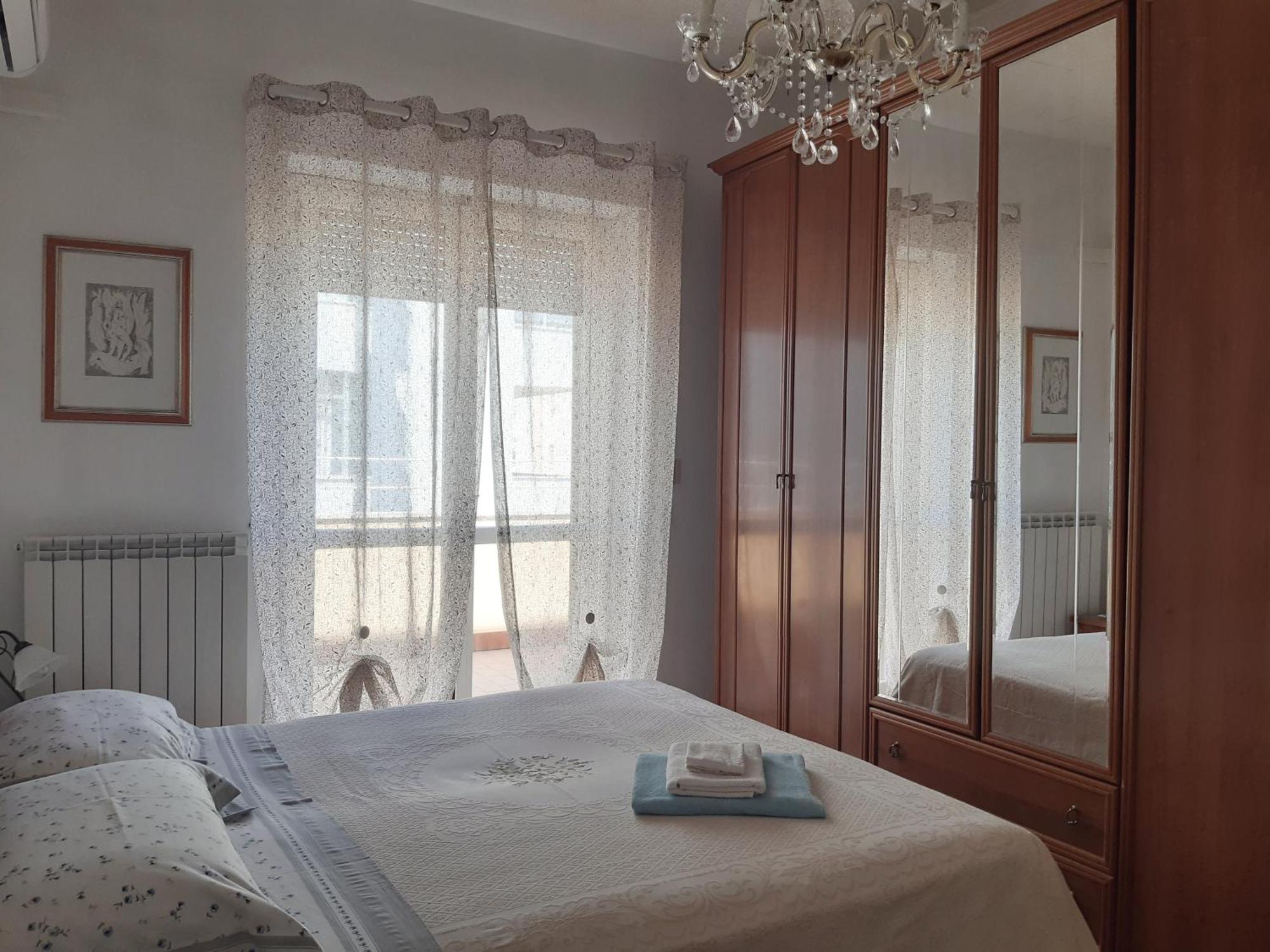 Montesilvano MarinaLa Terrazza Sul Mareアパートメント エクステリア 写真